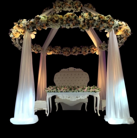 Gazebo + Çiçek + Tül + Peyker Nikah Masası