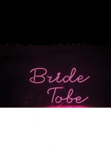 Neon Yazı Bride Tobe